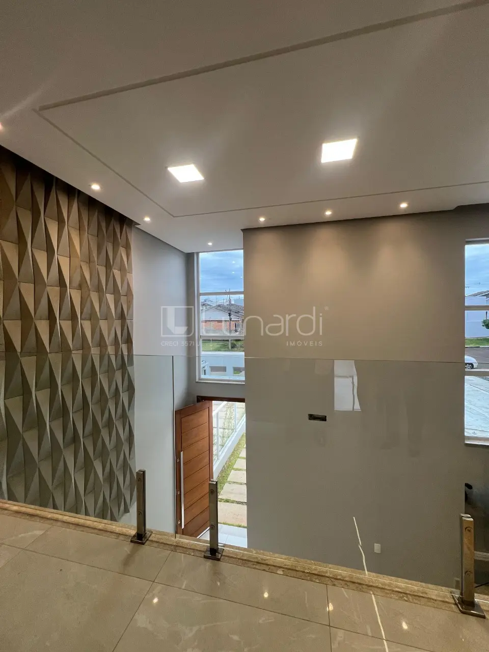 Foto Sobrado com 3 Suítes