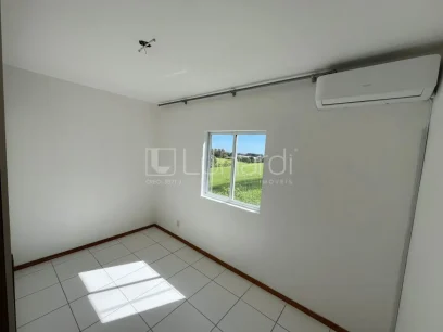Foto Apartamento com 2 Dormitórios