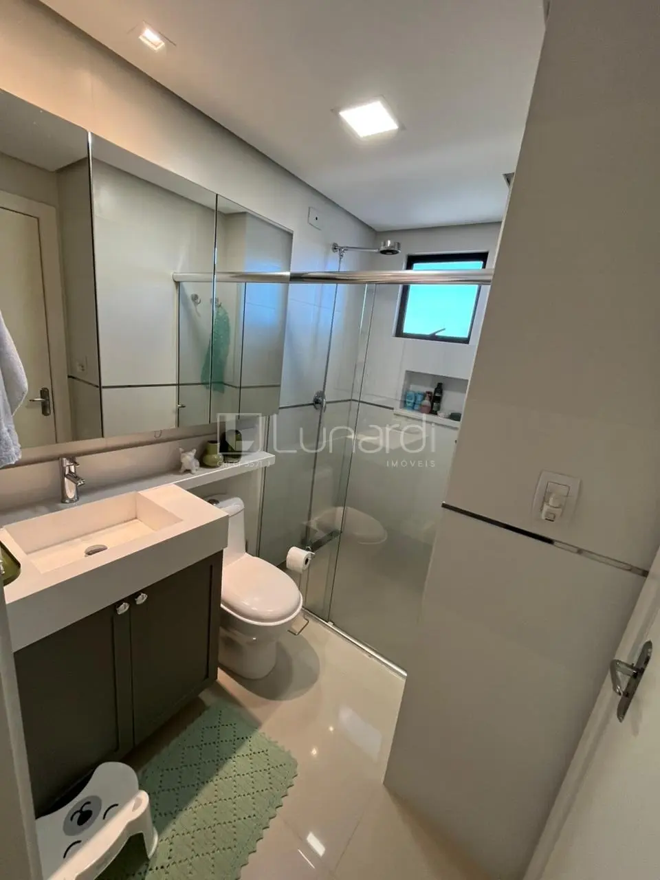 Foto Apartamento com 2 Dormitórios