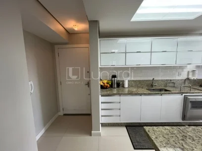 Foto Apartamento com 2 Dormitórios