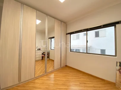 Foto Apartamento com 3 Dormitórios