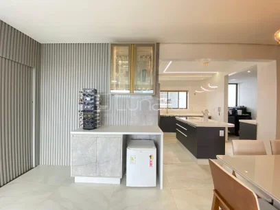 Foto Apartamento com 3 Dormitórios