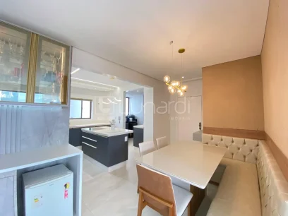 Foto Apartamento com 3 Dormitórios