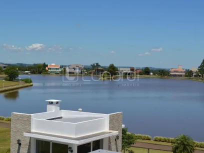 Foto Casa com 4 Dormitórios