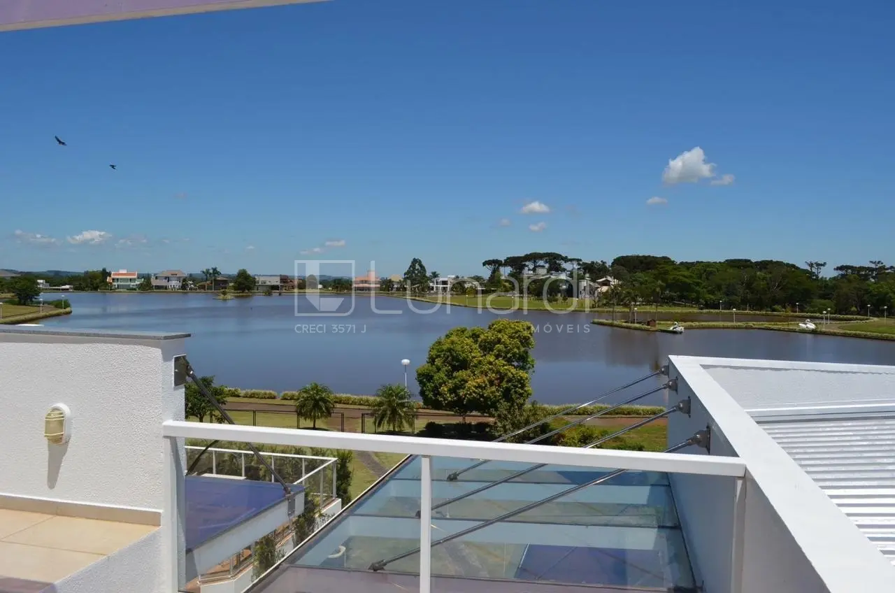 Foto Casa com 4 Dormitórios