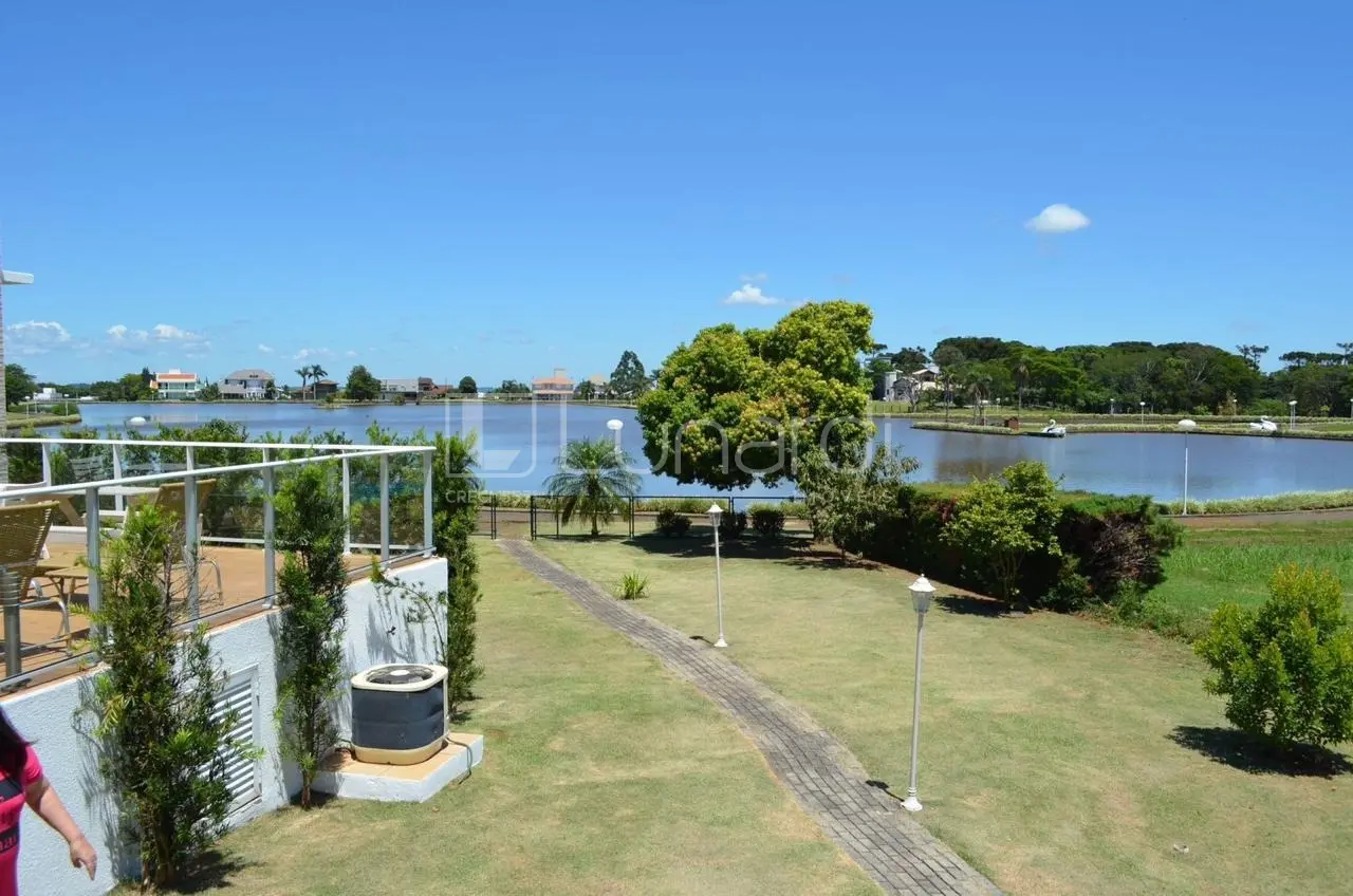 Foto Casa com 4 Dormitórios