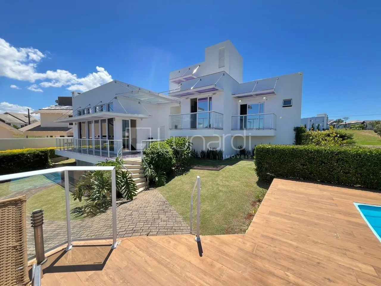 Foto Casa com 4 Dormitórios