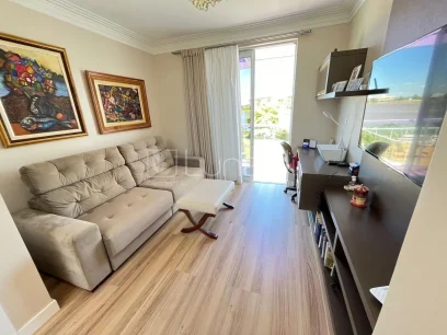 Foto Casa com 4 Dormitórios