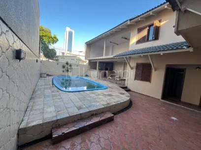 Foto Casa com 3 Dormitórios