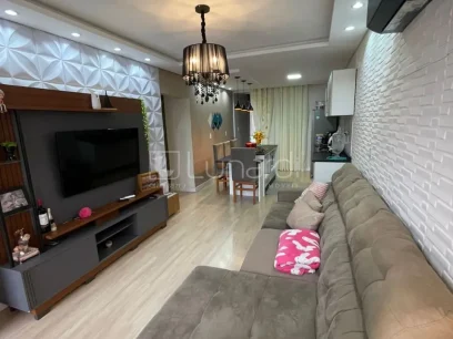 Foto Casa com 2 Dormitórios