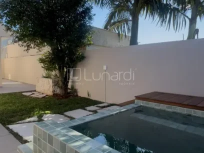 Foto Casa com 3 Dormitórios