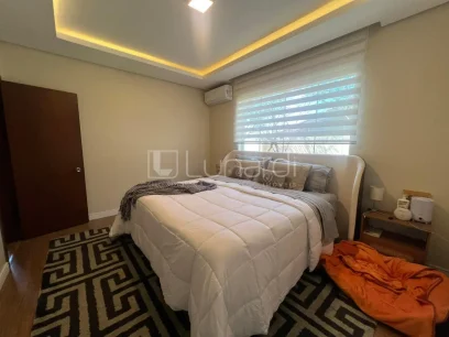 Foto Casa com 3 Dormitórios