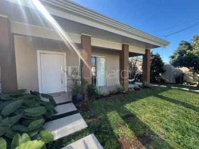 Foto Casa com 3 Dormitórios