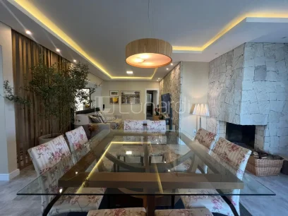 Foto Casa com 3 Dormitórios