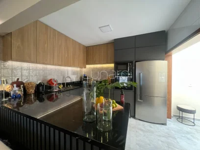 Foto Casa com 3 Dormitórios