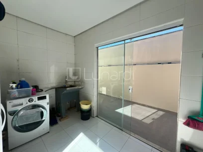 Foto Casa com 3 Dormitórios