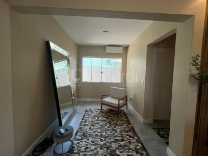 Foto Casa com 3 Dormitórios