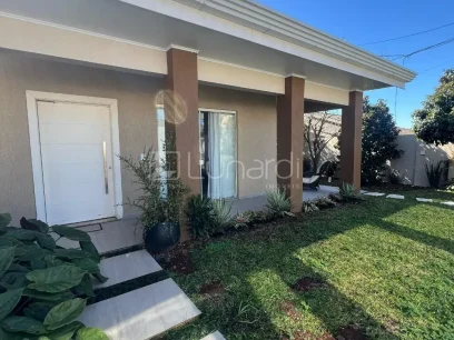 Foto Casa com 3 Dormitórios