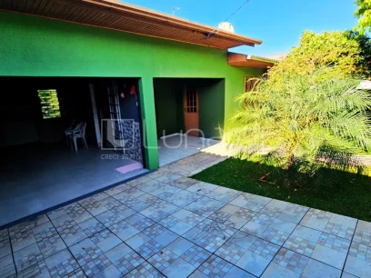 Casa com 3 Dormitórios