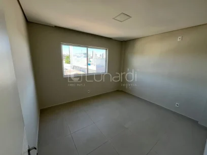 Foto Apartamento com 2 Dormitórios