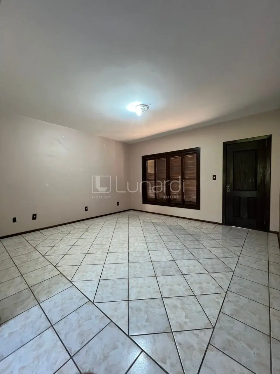 Foto Casa com 4 Dormitórios