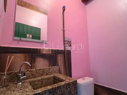 Foto Casa com 4 Dormitórios