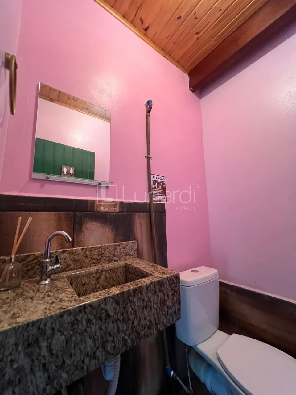 Foto Casa com 4 Dormitórios