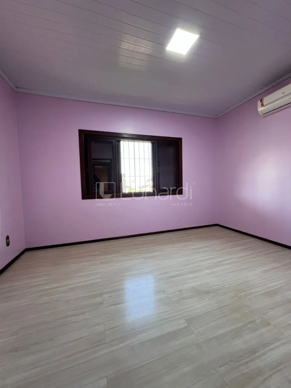 Foto Casa com 4 Dormitórios