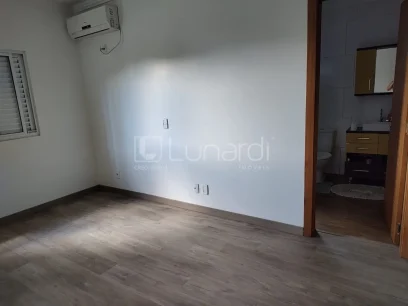 Foto Casa com 3 Dormitórios