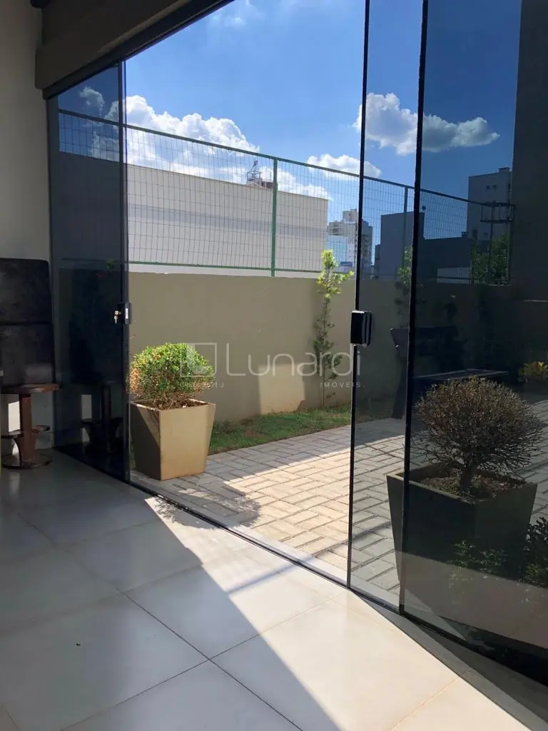 Foto Casa com 3 Dormitórios