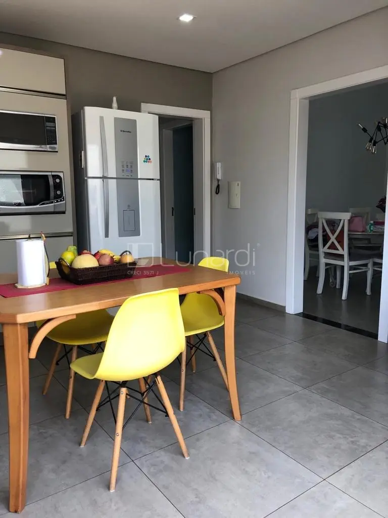 Foto Casa com 3 Dormitórios