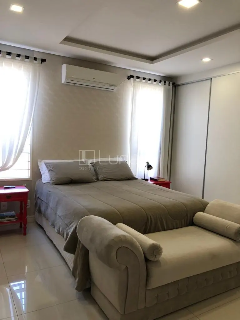 Foto Casa com 3 Dormitórios