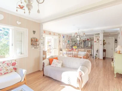 Foto Casa com 3 Dormitórios