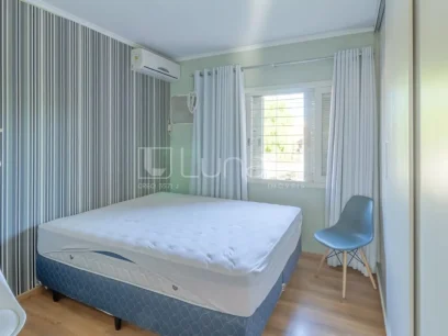 Foto Casa com 3 Dormitórios