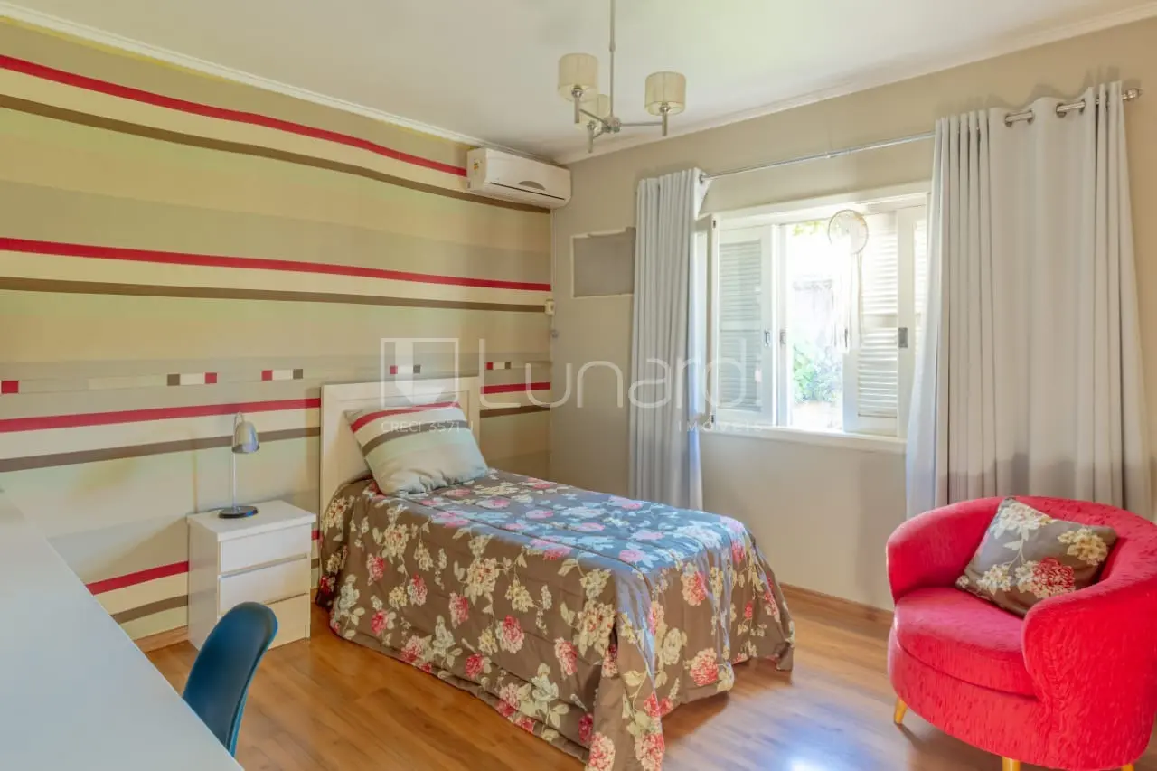 Foto Casa com 3 Dormitórios