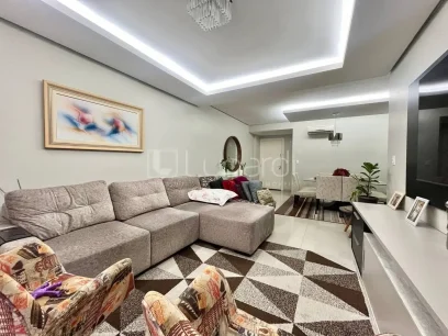 Foto Apartamento com 3 Dormitórios