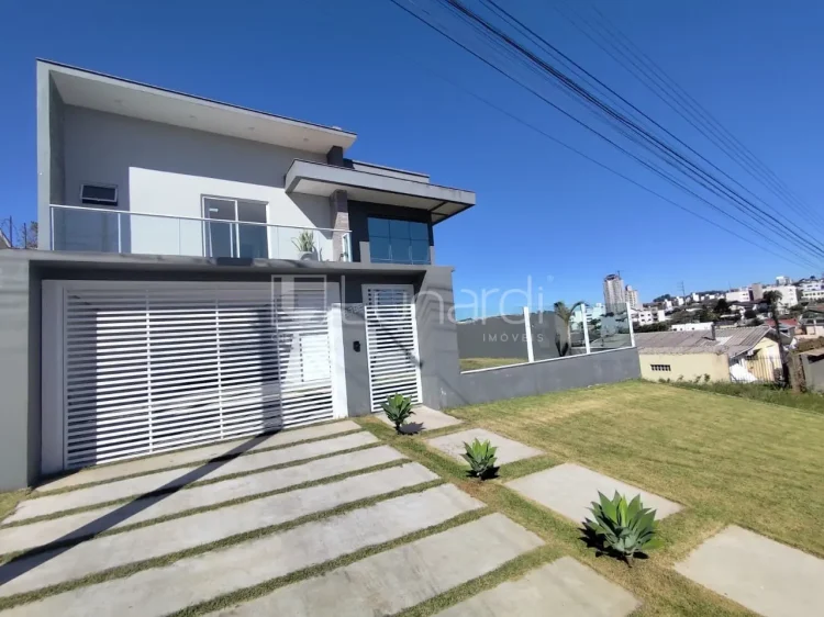 Casa com 3 Suítes