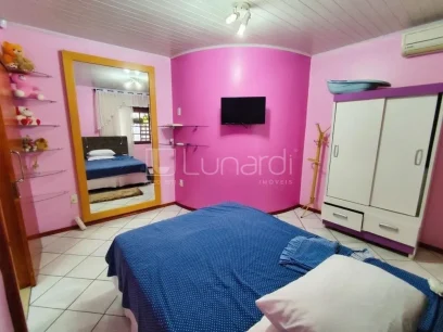 Foto Casa com 3 Dormitórios