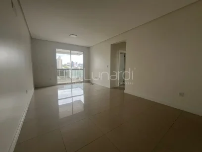 Foto Apartamento com 2 Dormitórios