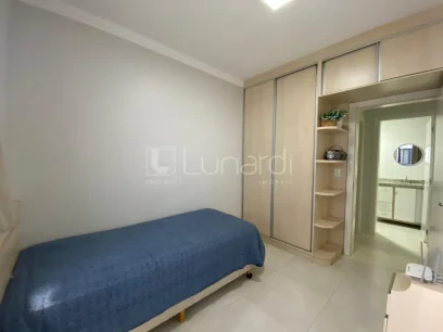 Foto Apartamento com 3 Dormitórios