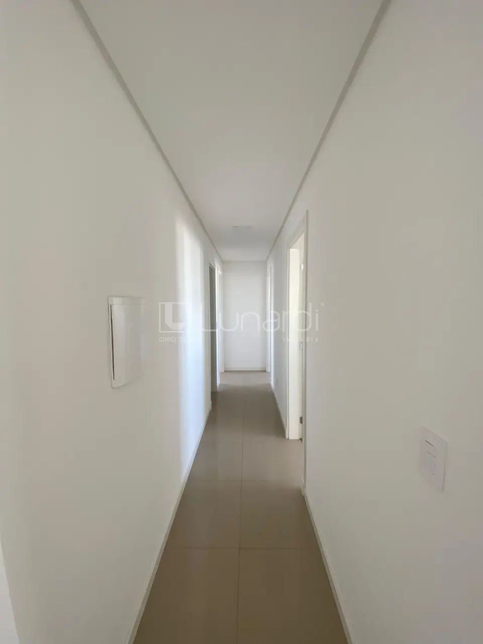Foto Apartamento com 3 Dormitórios