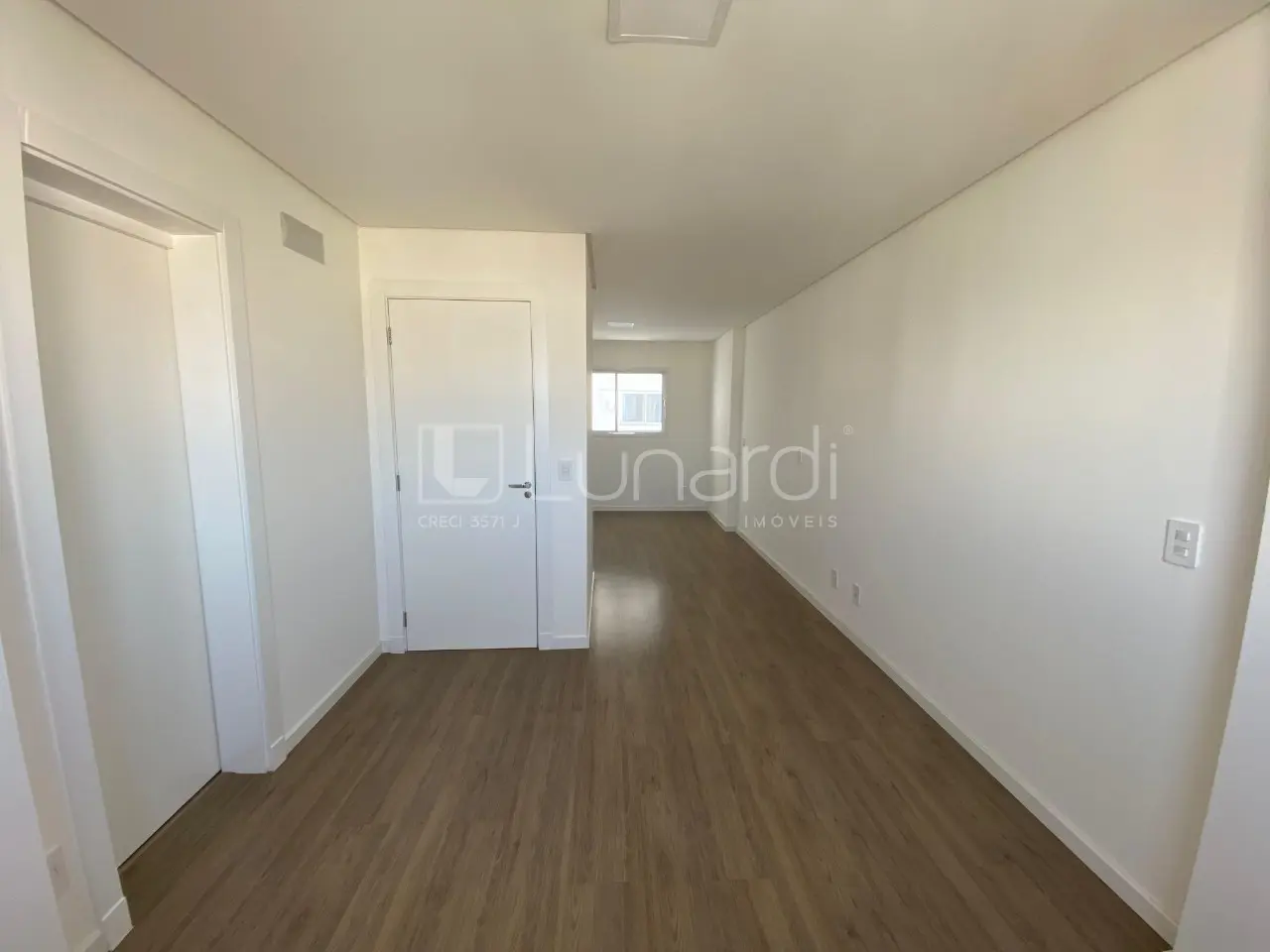 Foto Apartamento com 3 Dormitórios