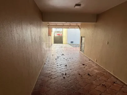 Foto Casa com 3 Dormitórios