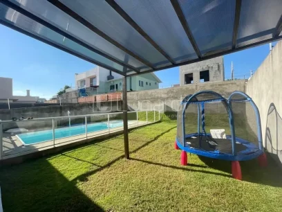 Foto Casa com 2 Dormitórios