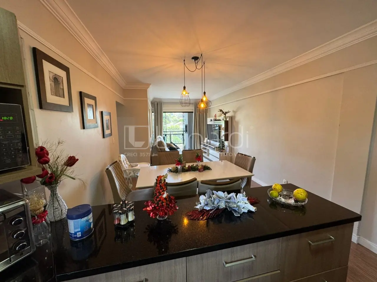 Foto Apartamento com 3 Dormitórios