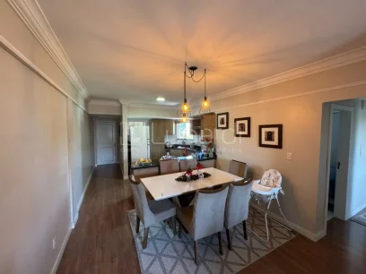 Foto Apartamento com 3 Dormitórios