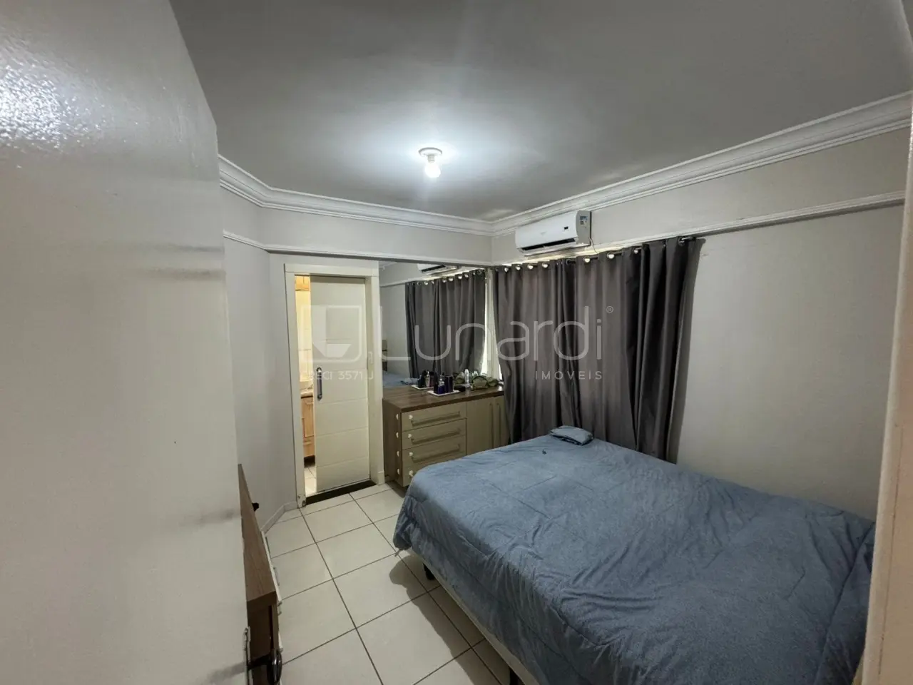 Foto Apartamento com 3 Dormitórios