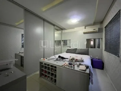 Foto Apartamento com 3 Dormitórios