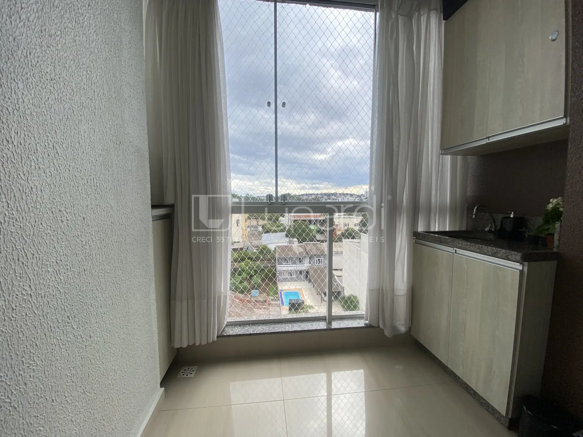 Foto Apartamento com 2 Dormitórios