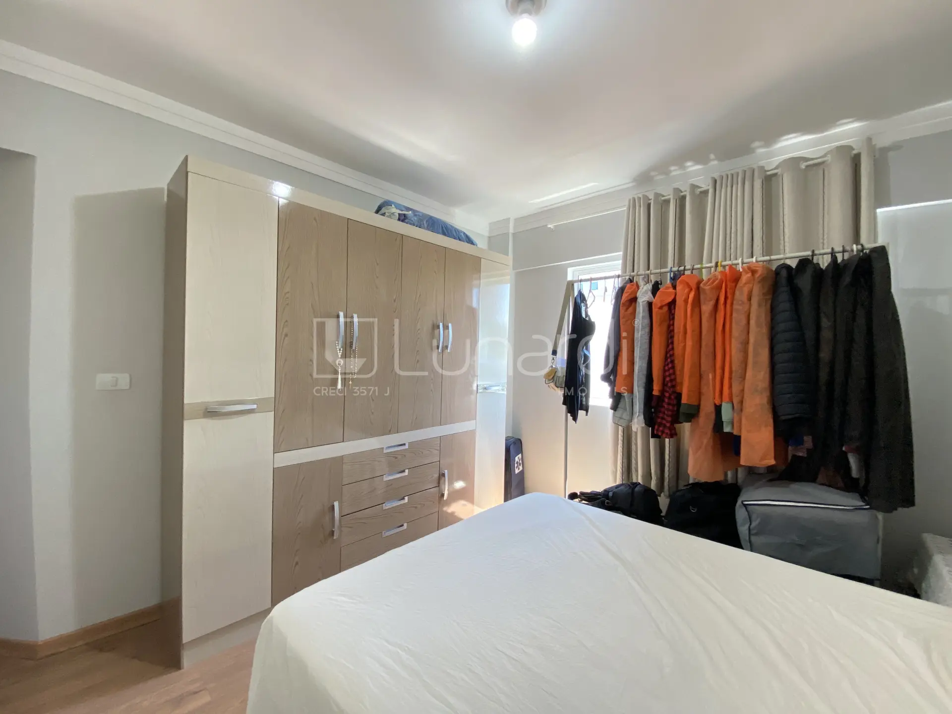 Foto Apartamento com 3 Dormitórios